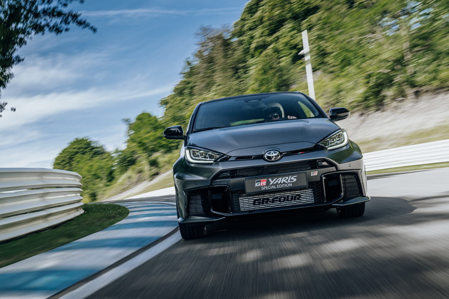 2024_GR Yaris_Special Edition_Ogier_DPL_Dynamic__007