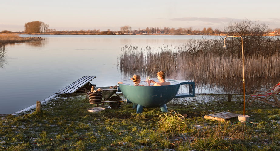 Wellness Hot Tub