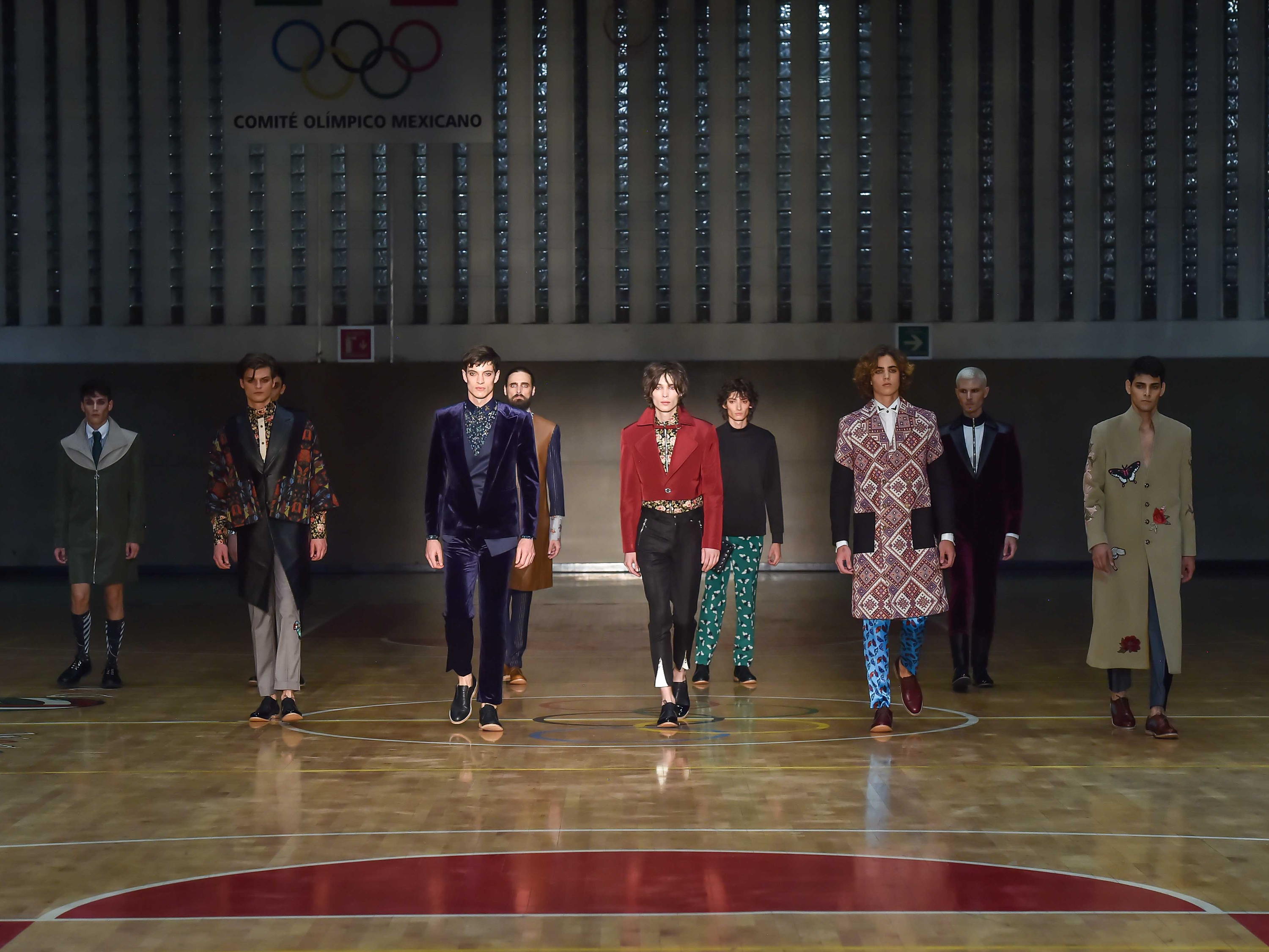 EL DESFILE DE COLECTIVO DISEÑO MEXICANO EN EL MERCEDES-BENZ FASHION WEEK MEXICO CITY