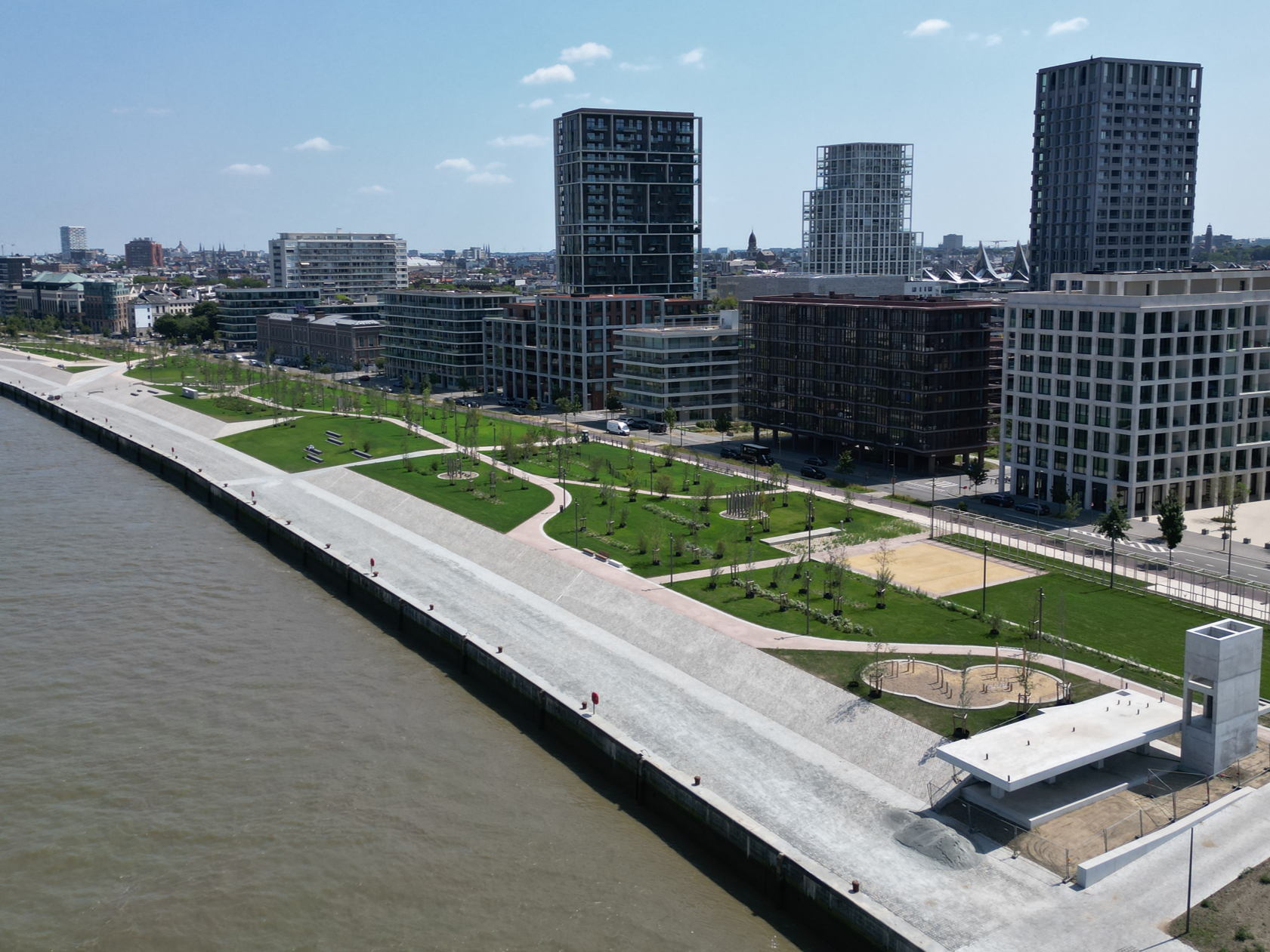 Nieuw stadspark aan Scheldekaaien Nieuw Zuid geopend