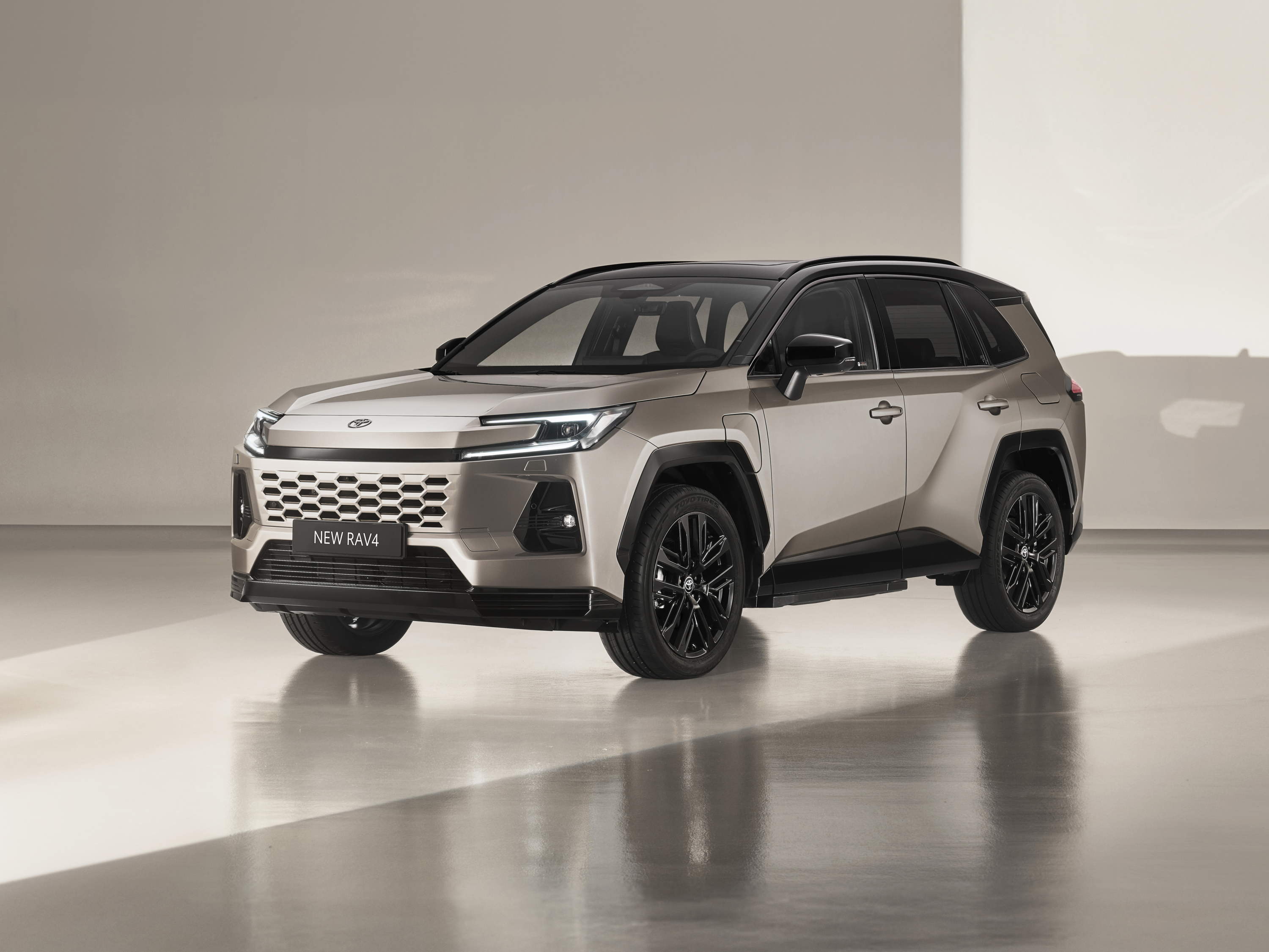 Le tout nouveau Toyota RAV4 fait ses débuts en première mondiale
