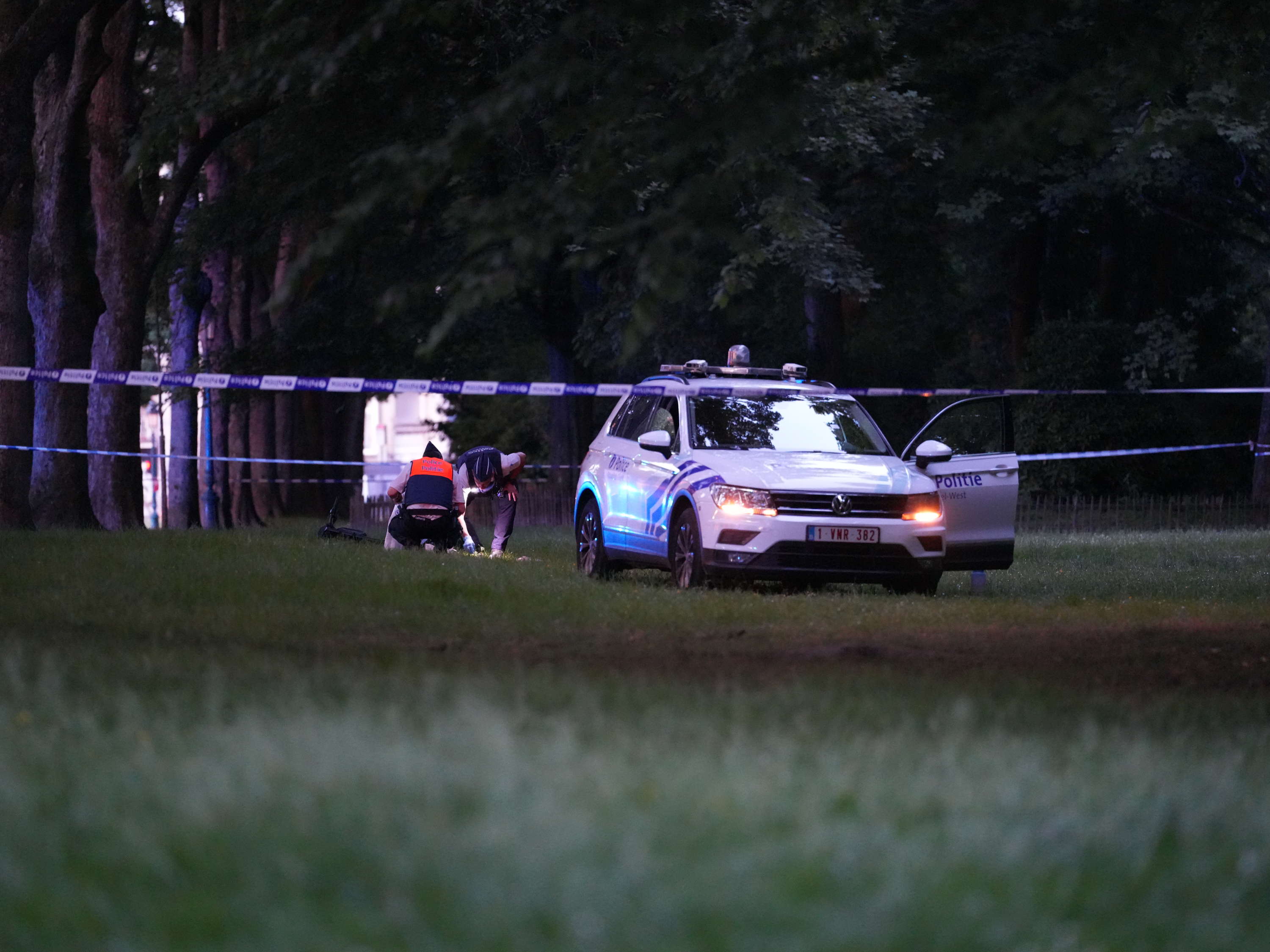 Boy (12) dies after police chase ends in collision in Brussels park