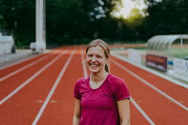 Preview: Stefanie Brosens sprint naar een tweede bachelordiploma in de sport