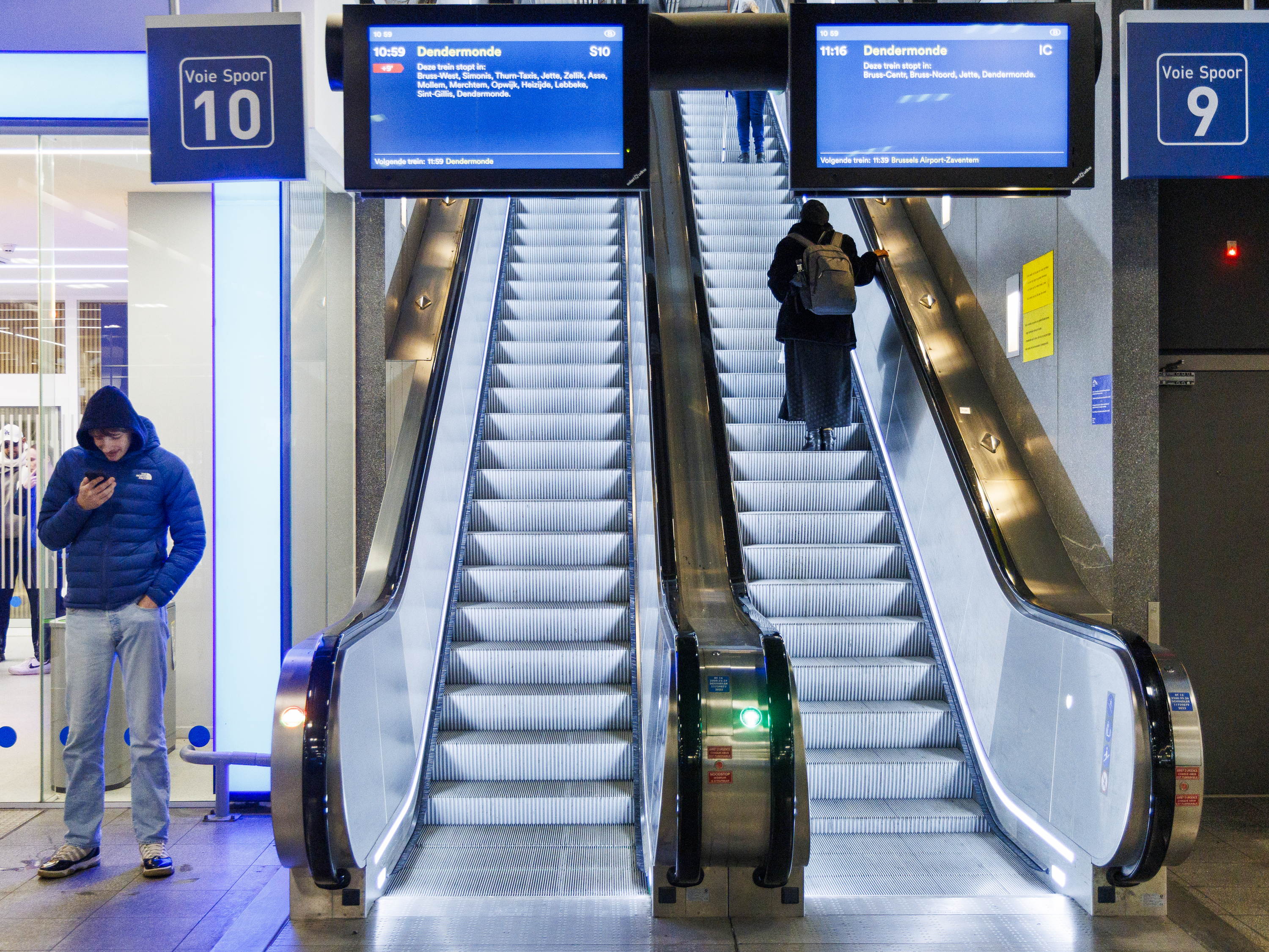 Rail unions press ahead with strike as talks with Pensions minister fail
