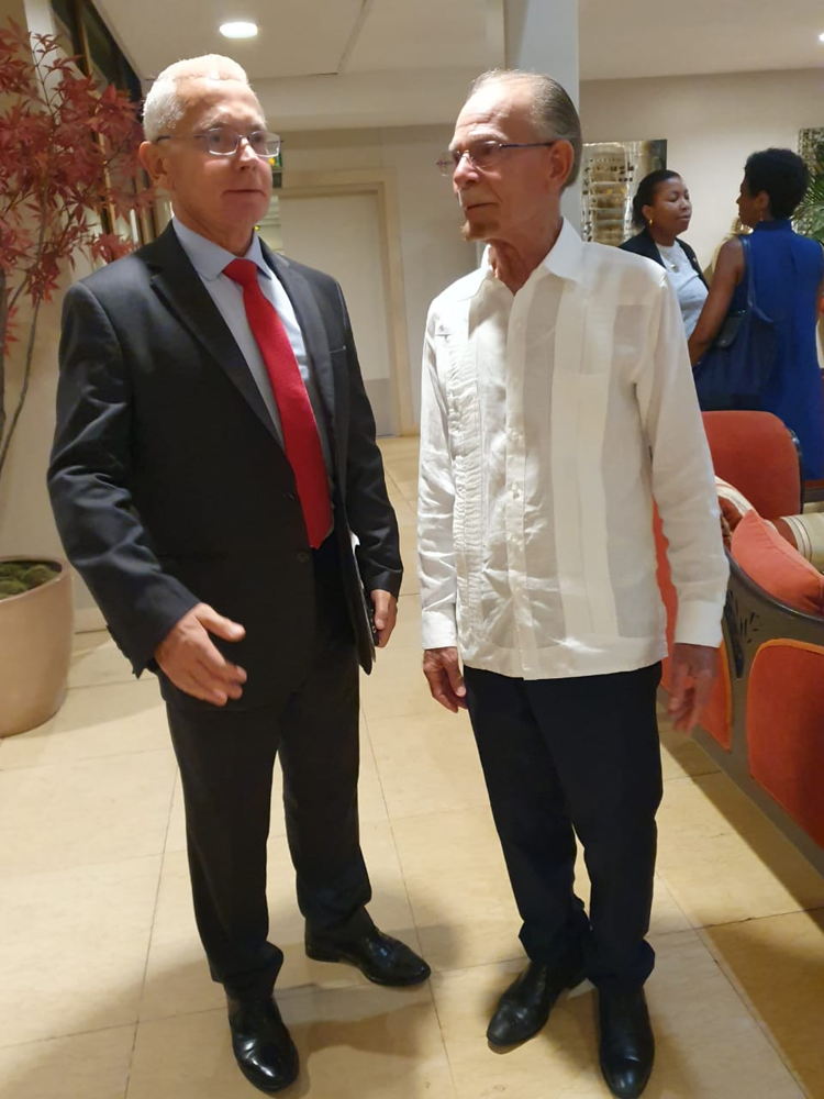 Philippe ARDANAZ, Ambassadeur de France auprès de l'O.E.C.O et de la Barbade et Alfred MARIE-JEANNE, Président de la Collectivité territoriale de Martinique.