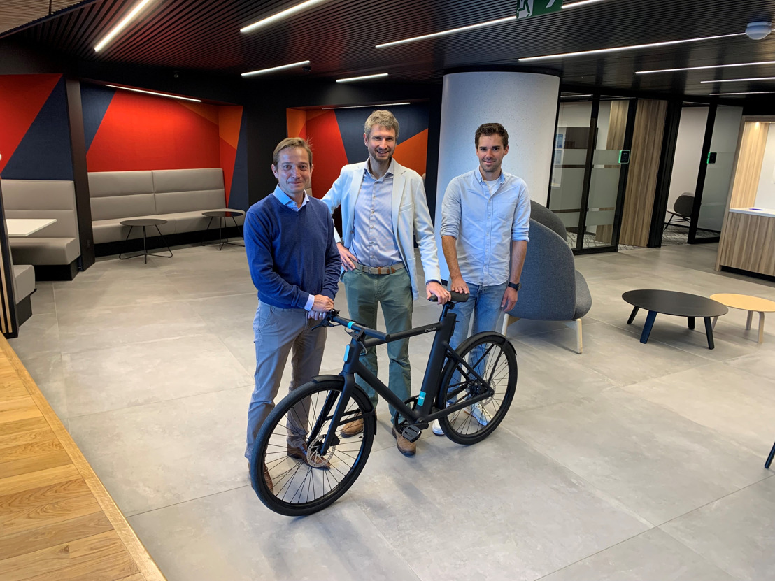 Le Groupe P&V mise sur la mobilité durable en collaborant avec la société de leasing de vélos Joule et D’Ieteren