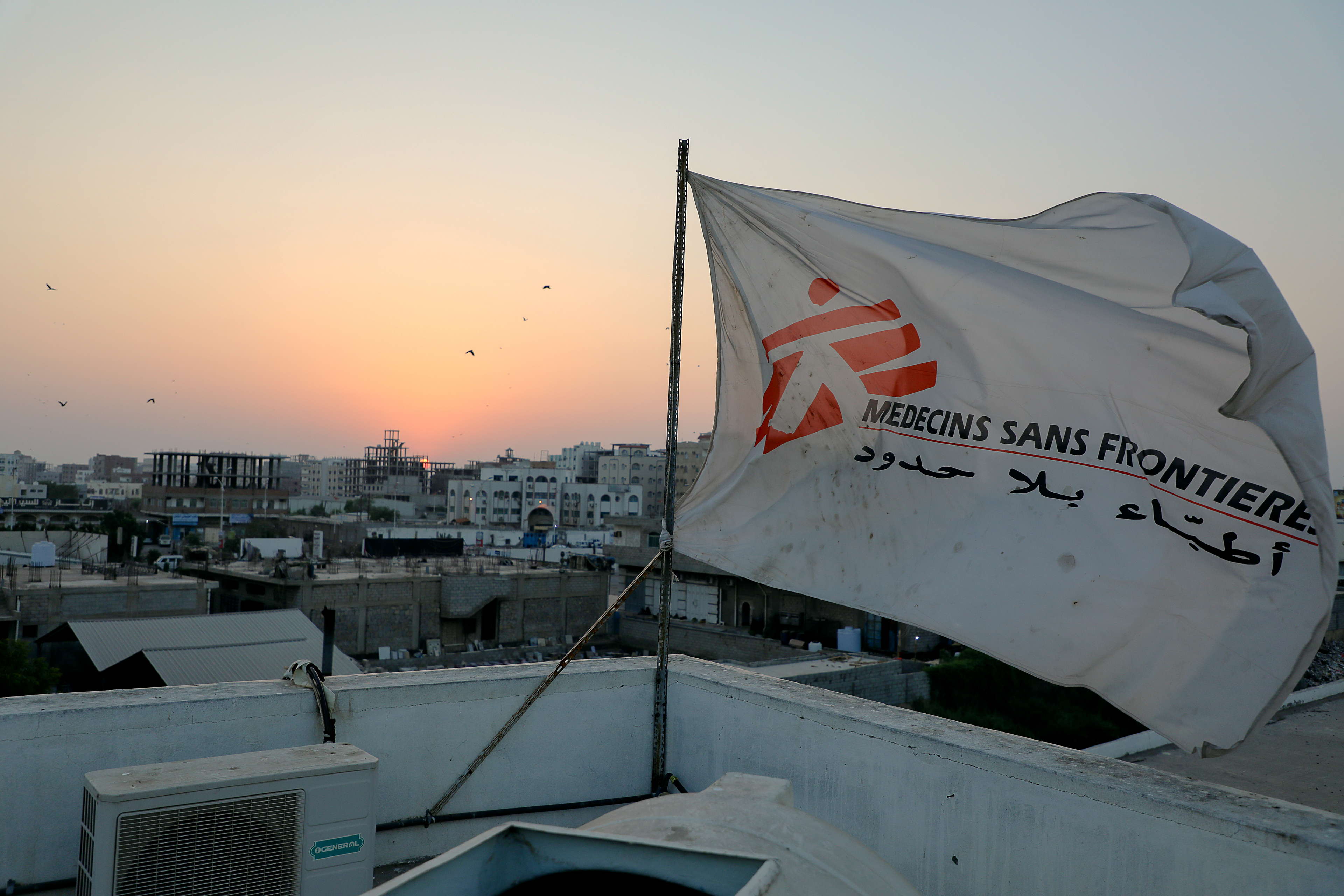 Yemen: MSF suspends medical admissions in Aden after a patient is kidnapped and killed.