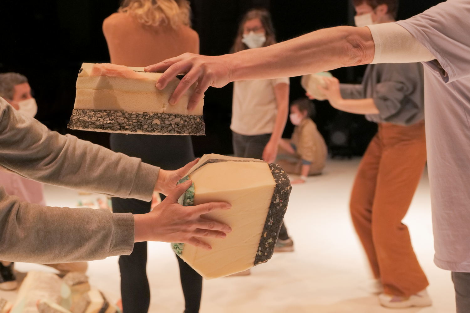 Katrien Oosterlinck - Tactile Talk - 10 & 11/12 © Lisa Matthys