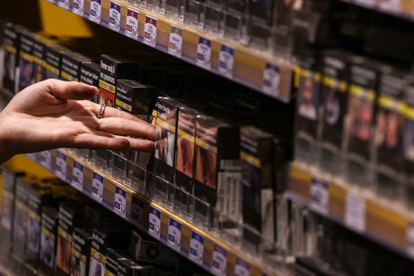 Belgian supermarkets to sell cigarettes again from 2027