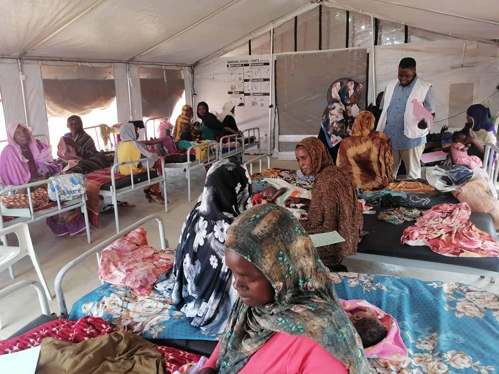 Centro intensivo de nutrición terapéutica en el hospital de campaña de MSF en el campo de desplazados de Zamzam, fotografiado el 12 de junio. © Dukhan Ahmed Salih/MSF ​