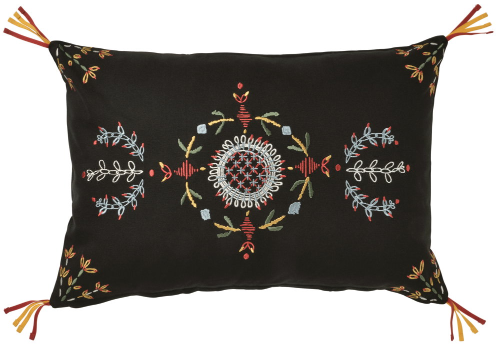 IKEA_VINTERFINT 2023_VINTERFINT 2023 cushion cover_€14,99_PE901510 IKEA_VINTERFINT 2023_VINTERFINT 2023 cushion cover_€14,99_PE901510