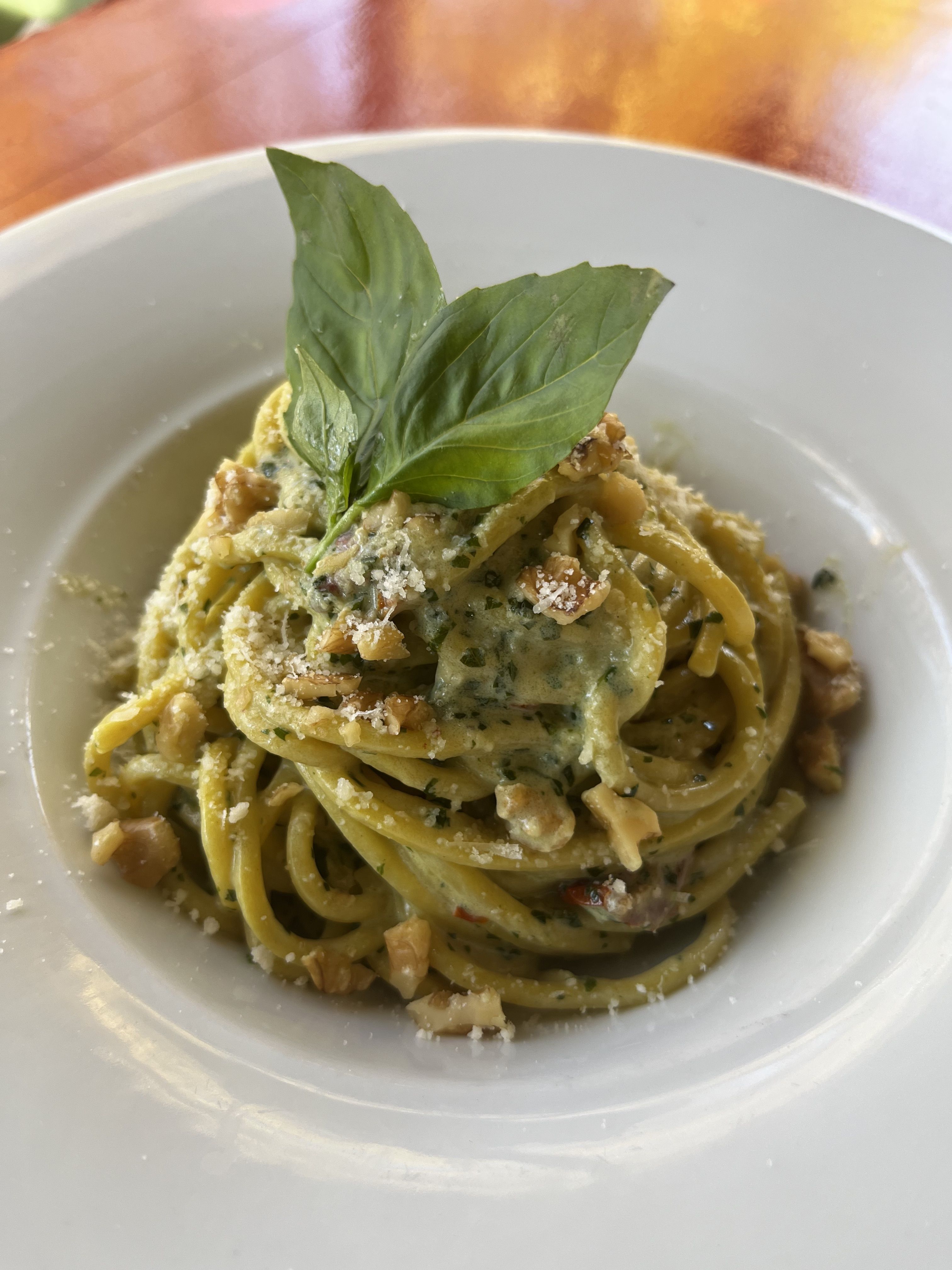 Spaghetti with buffalo ricotta, basil, sun-dried tomatoes and walnuts: one of the two recipes offered by Osteria Tressanti