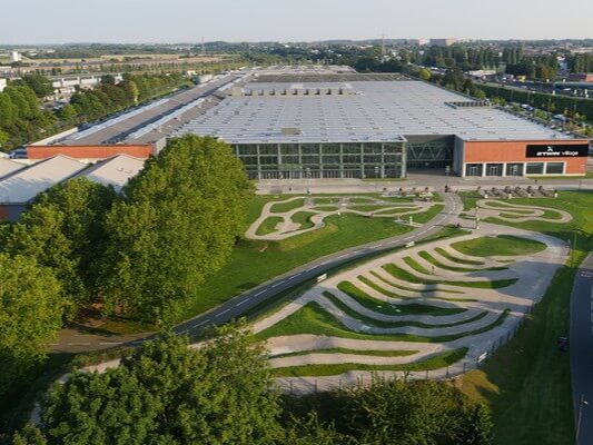 Tour-start in Rijsel: met Oliver Naesen achter de schermen in Decathlons innovatiecentrum 