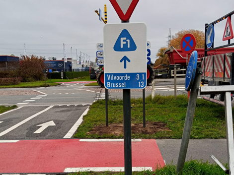 Fietsers volgen nu vlot en veilig fietssnelweg langs Zenne en Willebroekse vaart