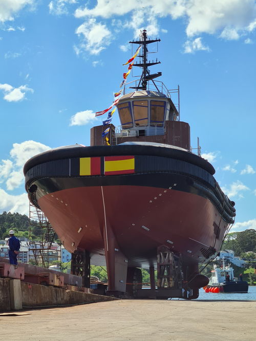Hydrotug