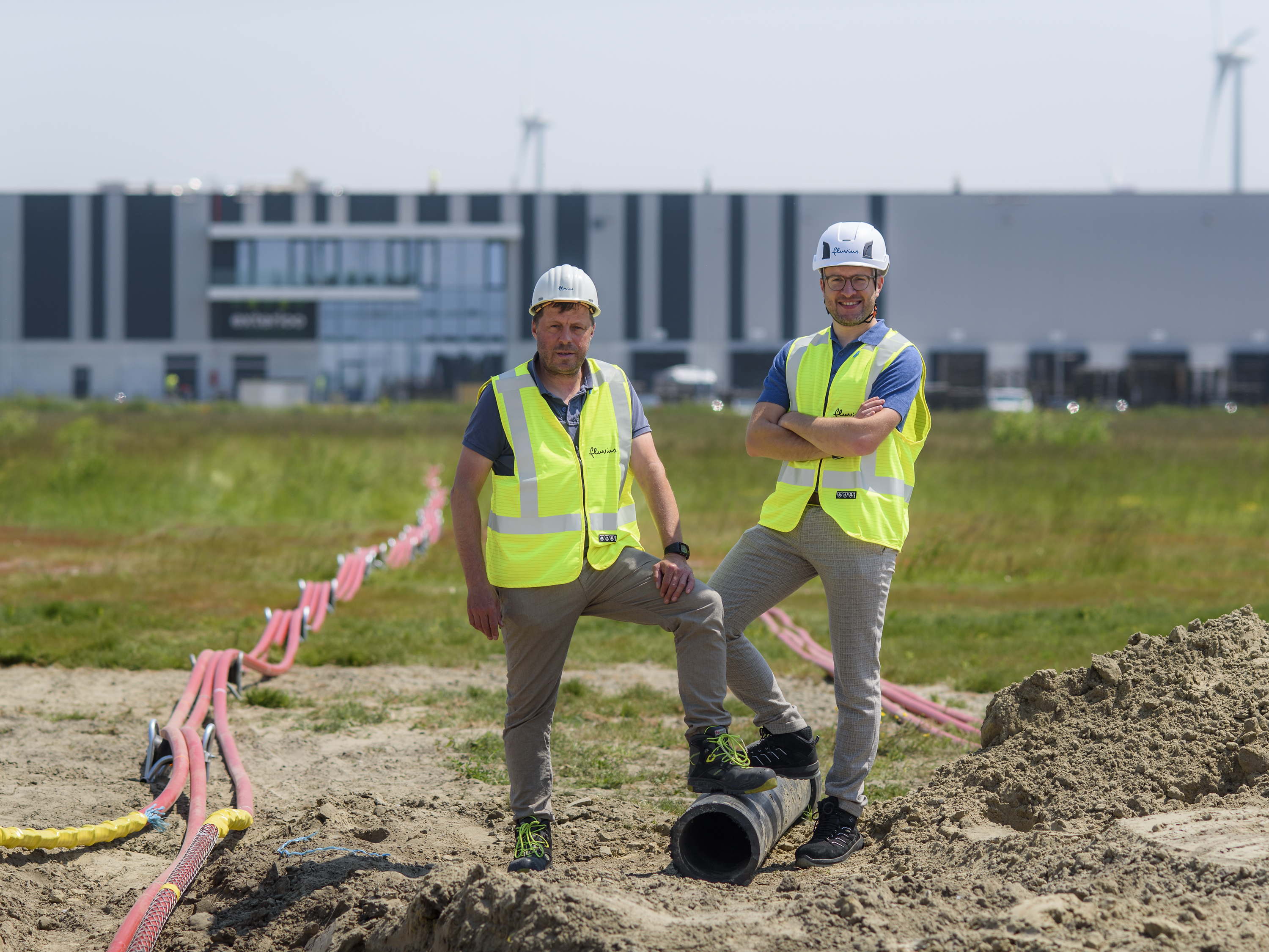 Fluvius zet grootste zonnedak op het net bij WDPort of Ghent in Evergem