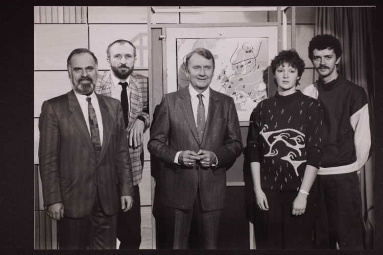Georges Küster, Bob De Richter, Armand Pien, Hilde Simons en Frank Deboosere in 1987