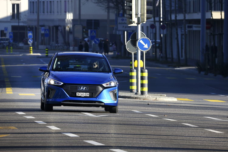 Hyundai IONIQ Hybrid