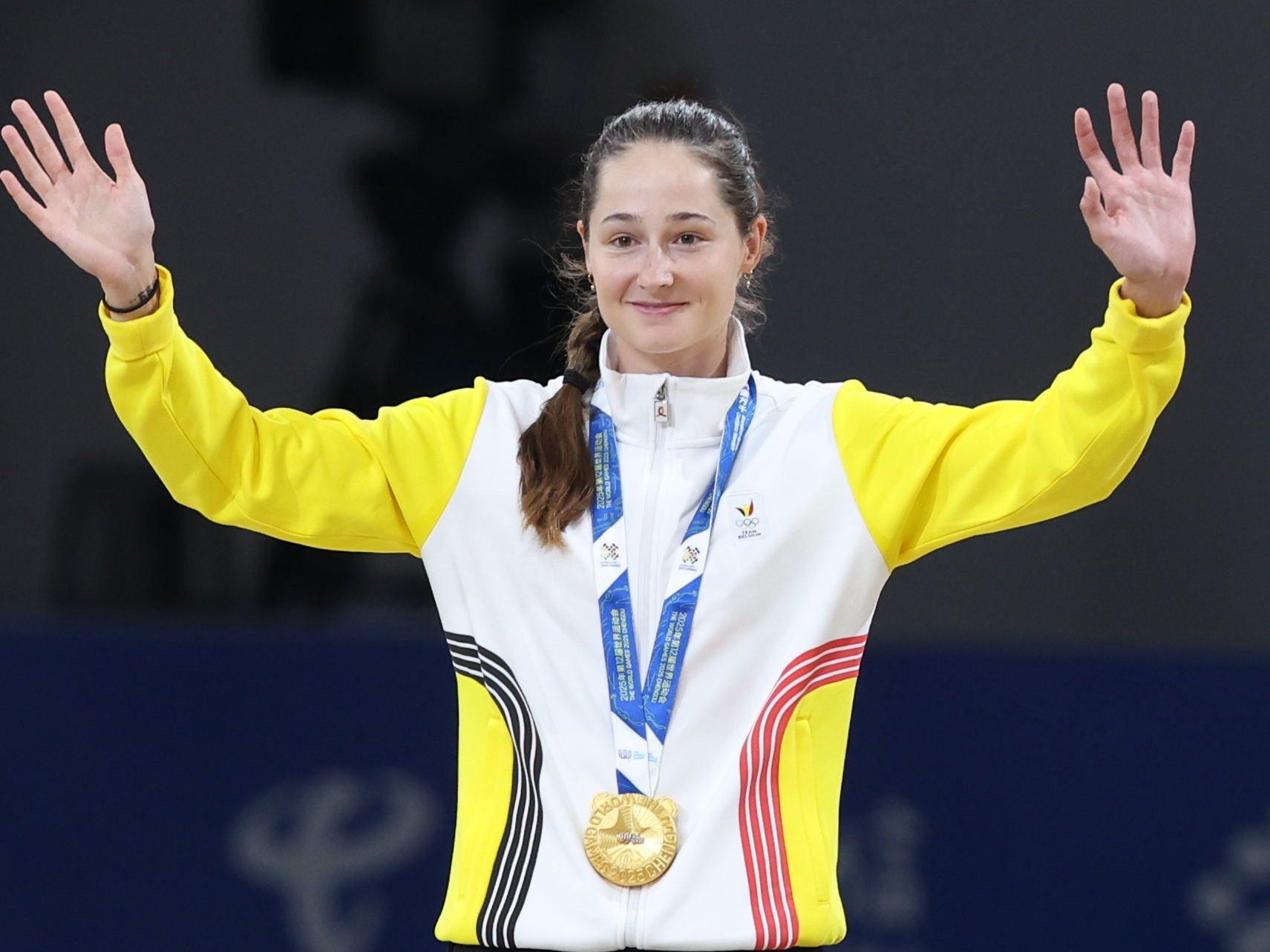 Speed skater Fran Vanhoutte sprints to 500 m gold, calling it “a dream come true”