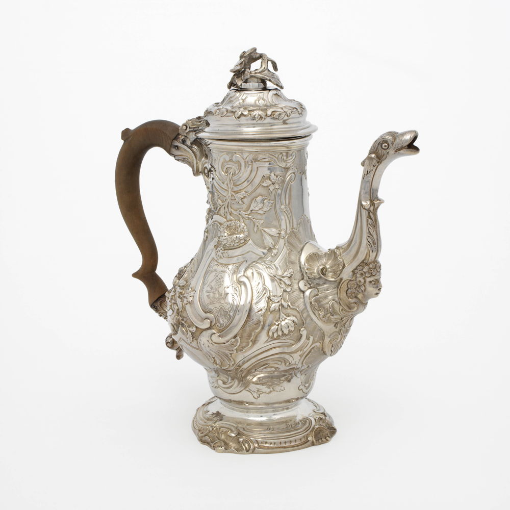 A silver chocolate Pot, Samuel Courtauld, London, 1750-1751 © the Rosalinde and Arthur Gilbert Collection, on loan to Victoria and Albert Museum, London