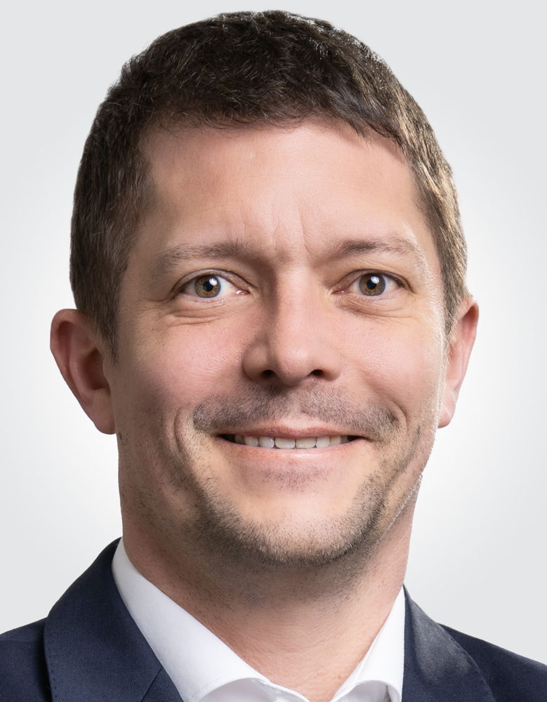 Dr.-Ing. Simon Thierfelder, Chief Executive Officer