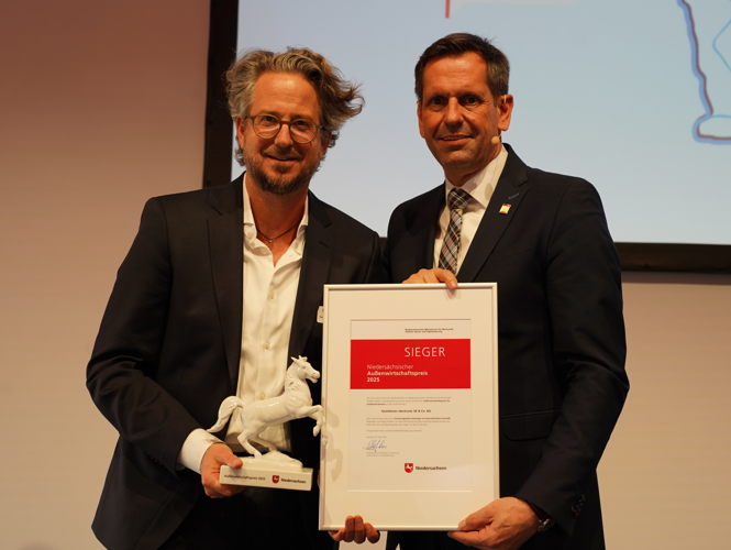 Daniel Sennheiser mit Olaf Lies