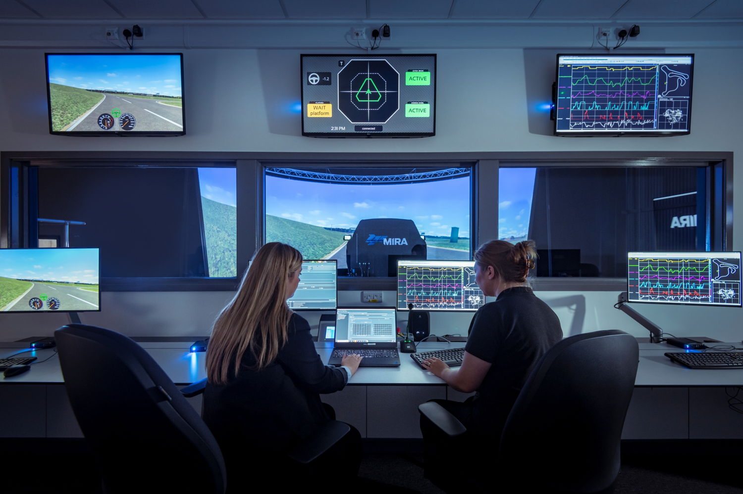 HORIBA MIRA - Driving Simulation Centre (4)_reduced