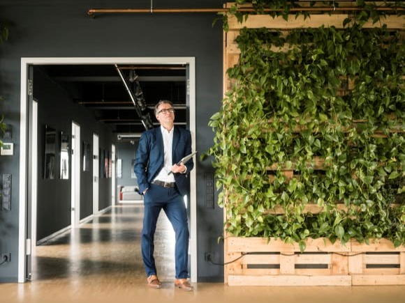 Beyond aesthetics: How office greenery enhances productivity and health