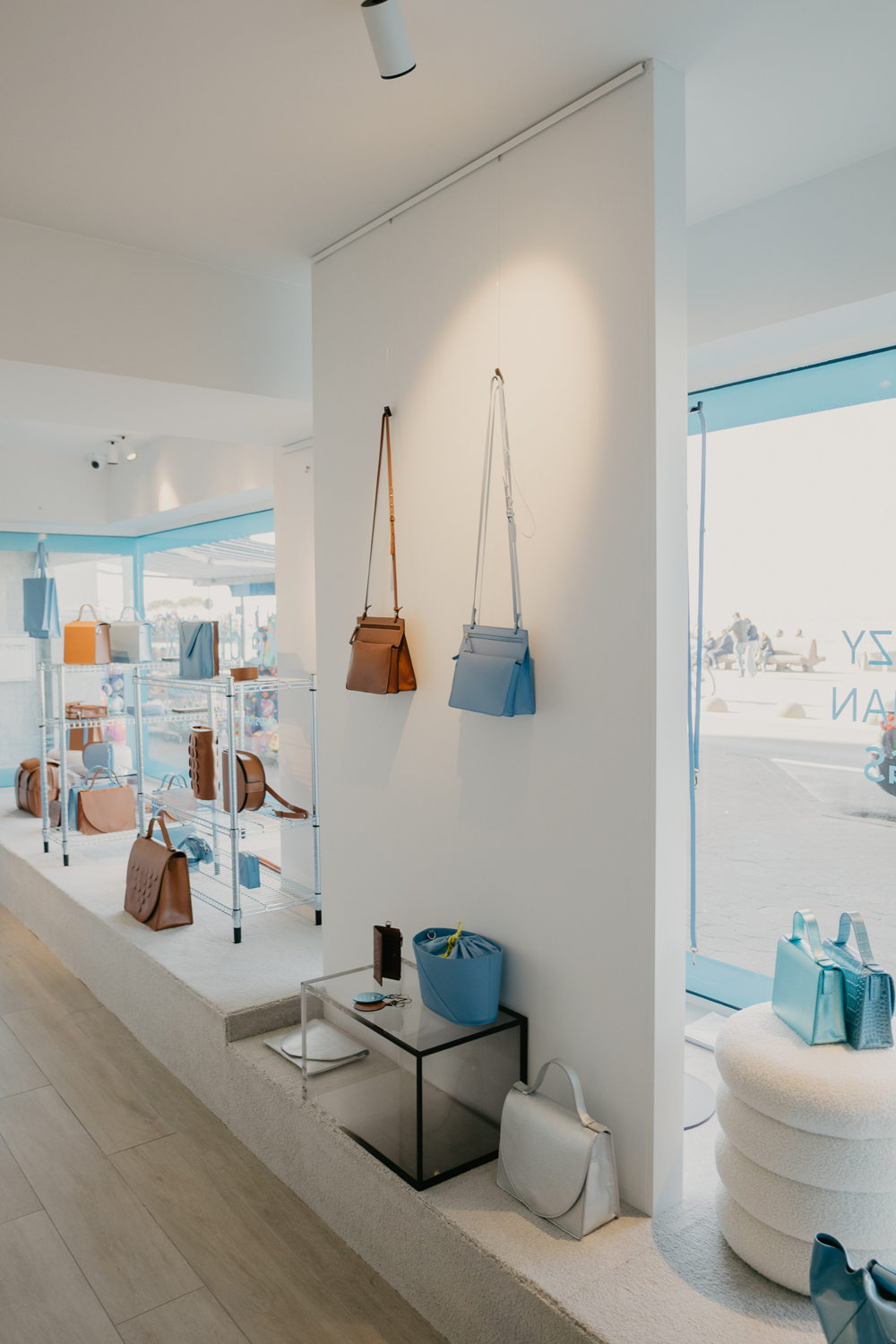 Mieke Dierckx Knokke Pop Up Zeedijk 690 Wednesday   Monday 11 18h30 (16)