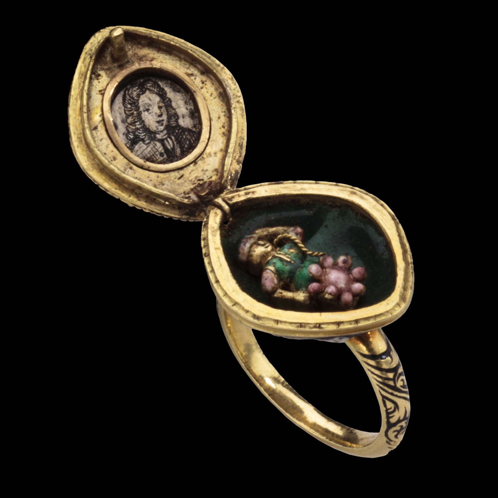 Golden cluster ring with diamonds and miniature portrait, copyright: Les Enluminures Ltd.