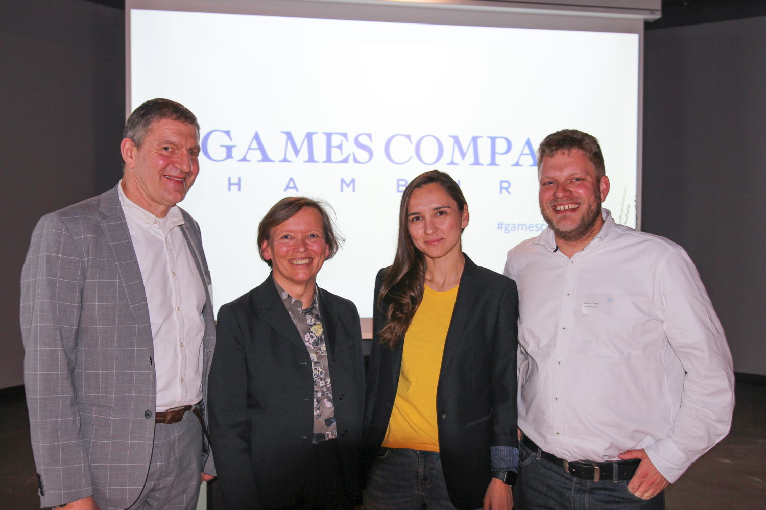 v.l.n.r.: Egbert Rühl (Managing Director, Hamburg Kreativ Gesellschaft), Dr. Andrea Cornelius (Managing Partner, elaboratum), Funda Yakin (Director Media & Market Development, InnoGames), Michael Zillmer (COO, InnoGames)