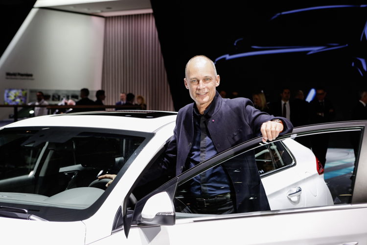 Bertrand Piccard & IONIQ Electric