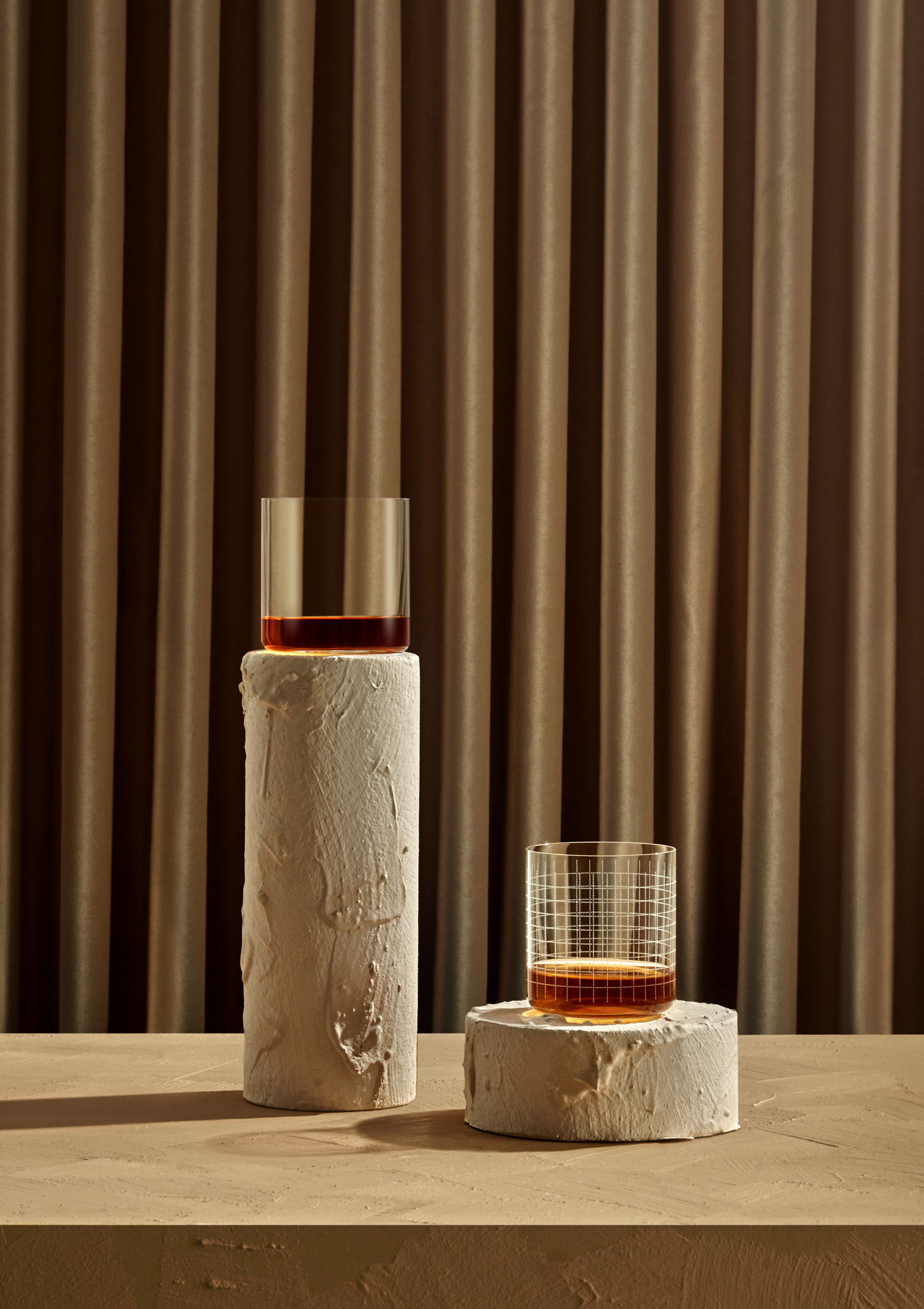 L-R: Finesse Whisky Glass, Set of 4 Glasses, EUR €29, US $53, INT $42
Finesse Grid Whisky Glass Set of 4 Glasses, EUR €29, US $53, INT $42 L-R: Finesse Whisky Glass, Set of 4 Glasses, EUR €29, US $53, INT $42
Finesse Grid Whisky Glass Set of 4 Glasses, EUR €29, US $53, INT $42