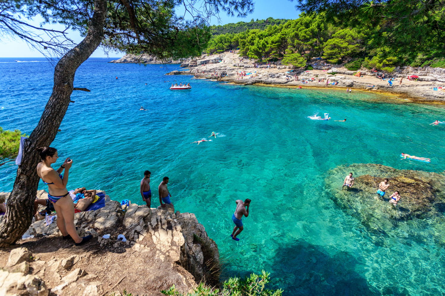 galebove-stijene-beach-pula-optimized-for-web-aleksandar-gospic