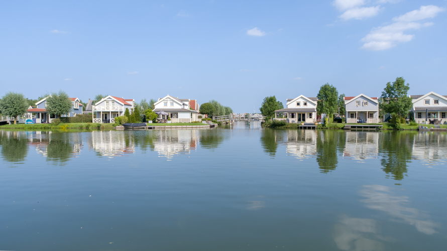 Landal Zuytland Buiten vanaf het water