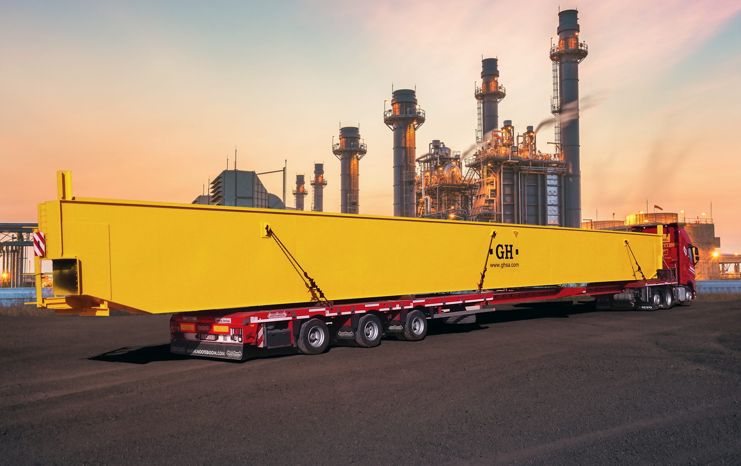 Nooteboom 3-axle Megatrailer