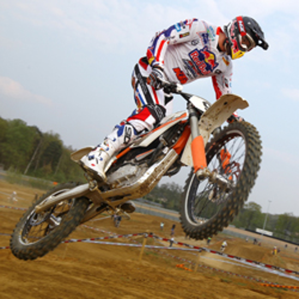 Who can take the E-MX title away from Stefan Everts?