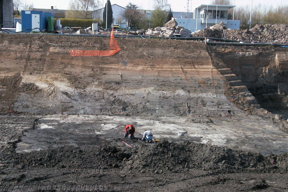 Opgravingen aan stuw Ename in 2003