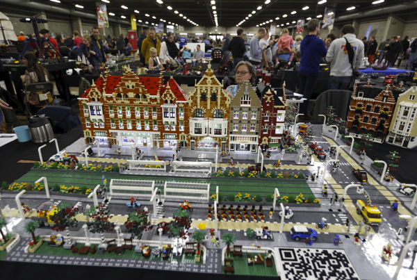 Brick Mania: Antwerp Expo welcomes largest Lego in Belgium