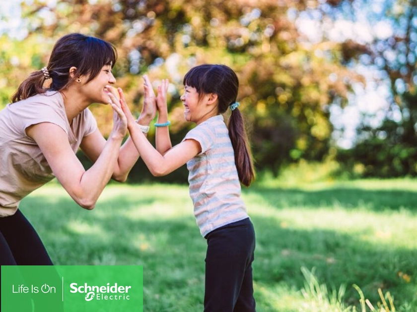 Schneider Electric zet in Q2 van 2025 grote stappen op duurzaamheidsgebied  