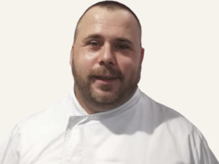 Il pasticcere Stefano Antinoro di Rivoli (TO) conquista la giuria di esperti supervisionata da Gino Fabbri e Marco Pedron aggiudicandosi la finale di Panettone Day 2023