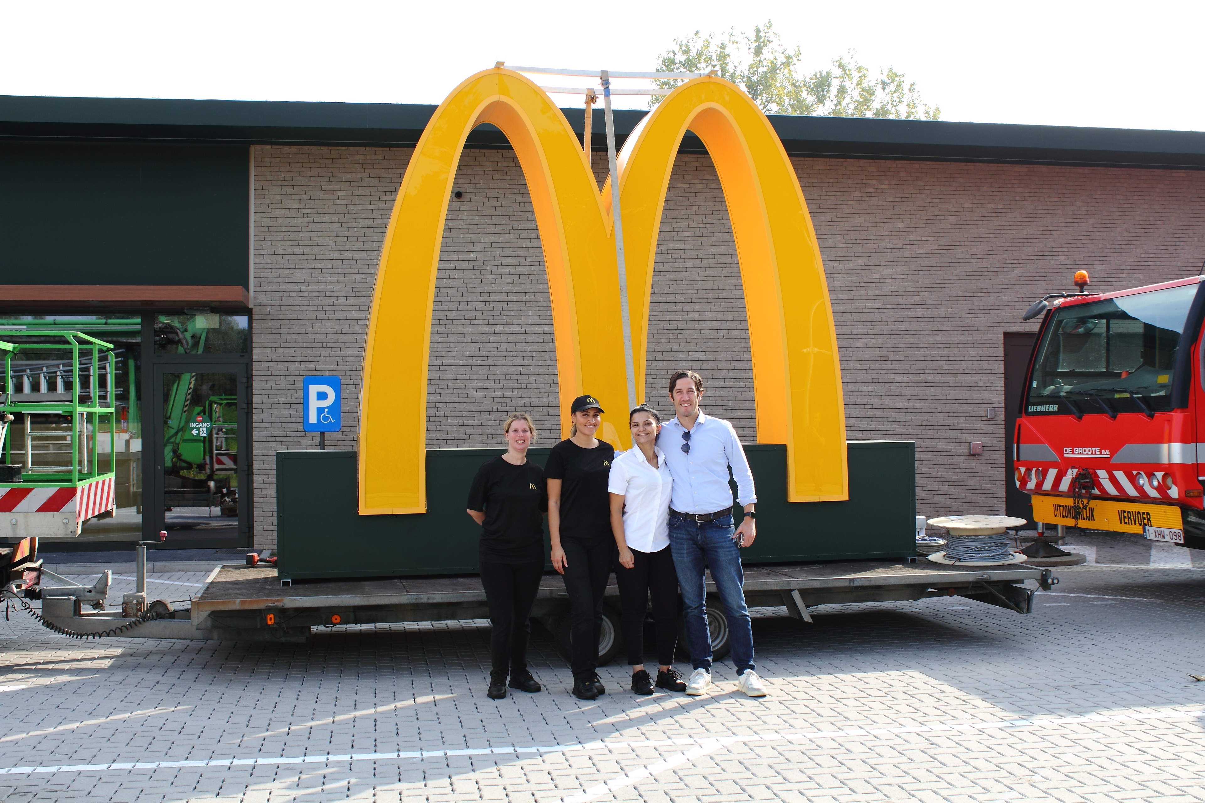 Eerste verjaardag McDonald's Stekene