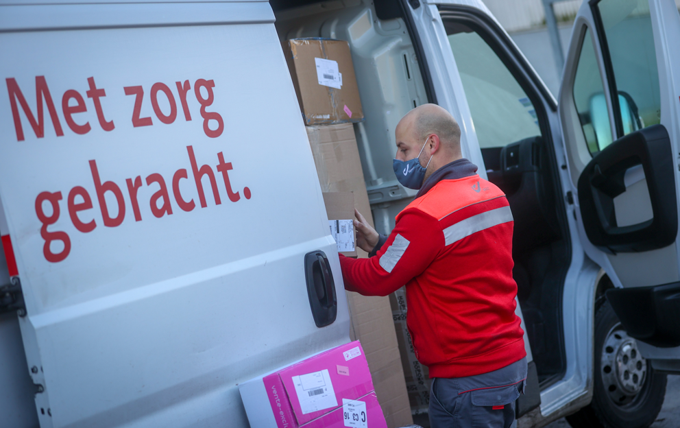 Belgian postal service tests reusable packaging