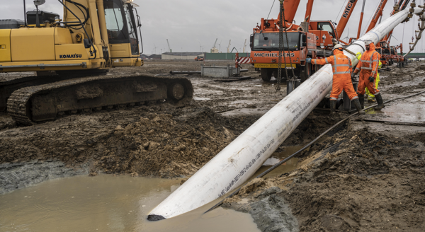 De buis gaat in de grond: startschot voor werkzaamheden Warmtenetwerk Antwerpen Noord