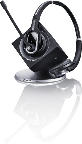 Das Sennheiser DW Pro 2 integriert sich dank intuitiver Bedienung perfekt in den Arbeitsalltag und stellt sich voll auf den Anwender ein. Das Sennheiser DW Pro 2 integriert sich dank intuitiver Bedienung perfekt in den Arbeitsalltag und stellt sich voll auf den Anwender ein.