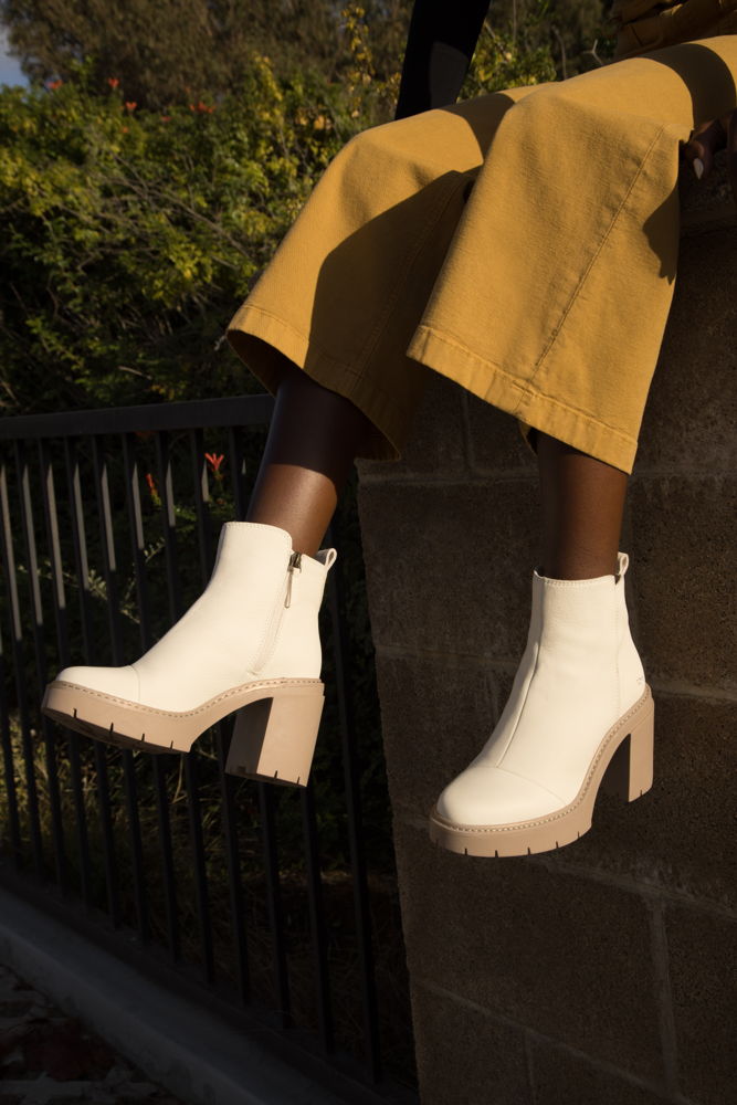 fw23_L_W_Rya_Lightsandleather29