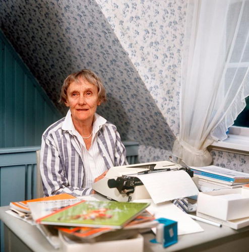 Astrid Lindgren AKG2697145 © akg-images / picture-alliance / dpa