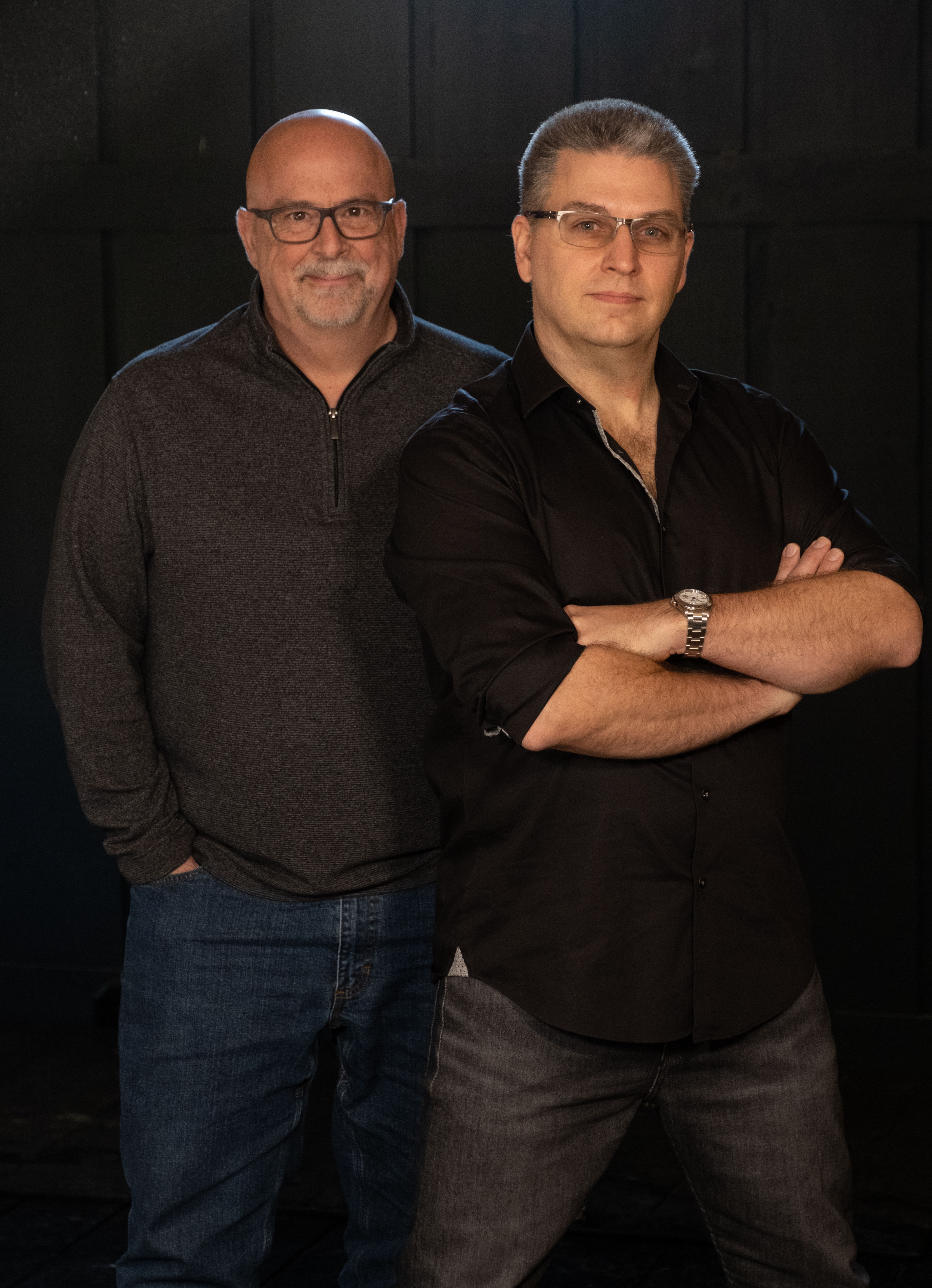 John Harris and Jody Elff partnered to form Harris-Elff Audio Resources (HEAR), which facilitated the use of the Gemini audio truck for the 94th Academy Awards and CMT Awards. Harris also mixed the CMT Awards live to air.