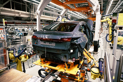 Audi Brussels start productie nieuwe Audi Q8 e-tron