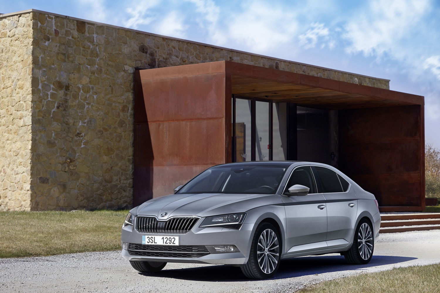 The ŠKODA Superb (photo) was a key factor for growth in the past month with a worldwide increase of approximately 65 per cent compared to the same month last year.